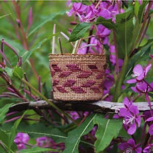 Tlíiaal by Jacinthe Demmert