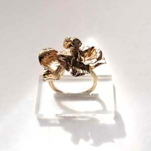 FLEURS DE MON JARDING FLORAL BESPOKE RING N.2 by Rita GOBIN