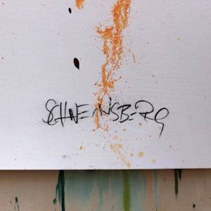 DON'T EXPECT LIFE TO MAKE SENSE #16 by Daniela Schweinsberg  Image: Signature
