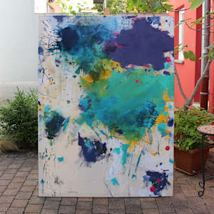 PARACHUTE DOWN by Daniela Schweinsberg  Image: In daylight