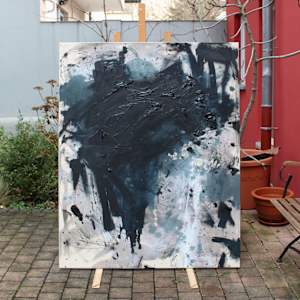ROUGH BLACK by Daniela Schweinsberg  Image: In daylight