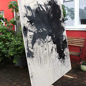 THINK I (BLACK) by Daniela Schweinsberg  Image: From the left