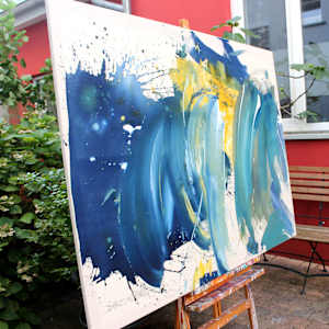 NIGHT KISSES DAY by Daniela Schweinsberg  Image: From the left