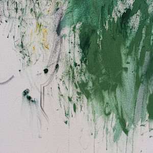 IM MOOSGRÜN (WRAPPED IN MOSSGREEN) by Daniela Schweinsberg  Image: Detail