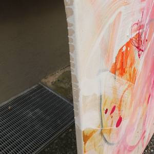 CRIMSON SCRIBBLES (PROCESS OVER PLAN) by Daniela Schweinsberg  Image: Close-up left side