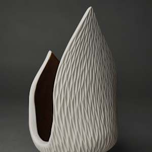 Elegant Bloom #25001 by Lisette Cedeno 