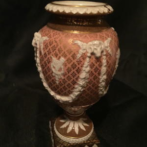 Wedgwood, Queensware Vase