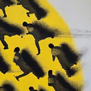 Círculo Amarillo by Juan Genovés 