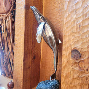 Pacific Giant by Ian Lowe 