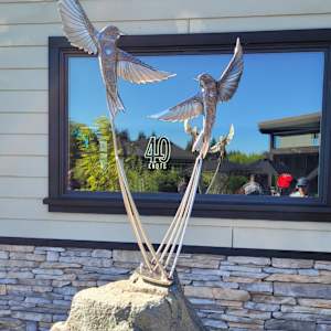 Flight of 40 knots by Ian Lowe