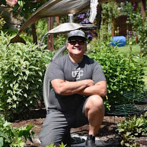 Murphy and Emma by Ian Lowe 