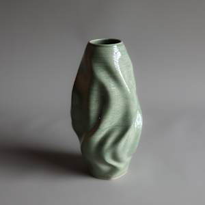 Vessel 8 (green 1) by Topher Gent 