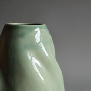 Vessel 8 (green 2) by Topher Gent 