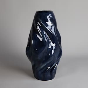 Vessel 9 (midnight) by Topher Gent 