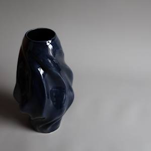 Vessel 9 (midnight) by Topher Gent 