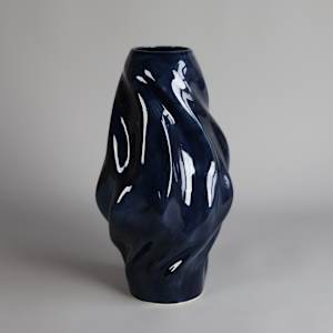 Vessel 9 (midnight) by Topher Gent 