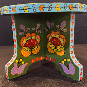 Russian Nesting Doll Stool by Leslie Nichol 