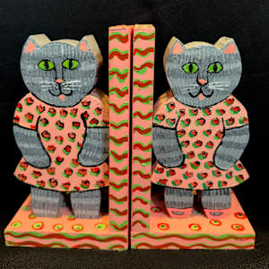 cat bookends by Leslie Nichol