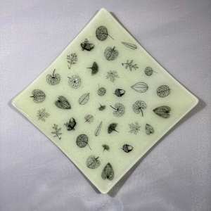 10" Fall Leaves Dish by Julie Root Sawyer, Image 3.