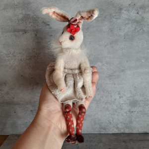 Circus rabbit by Aya Sakai 