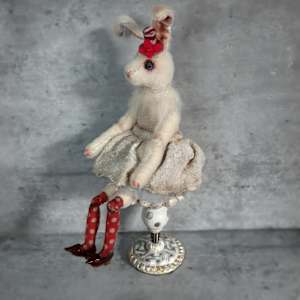 Circus rabbit by Aya Sakai 