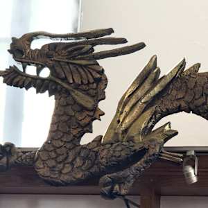 Large dragon - right 