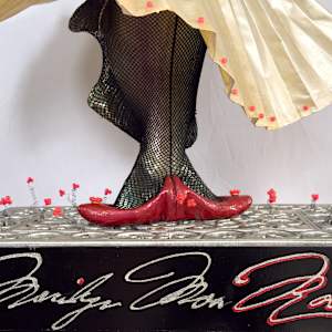 Marilyn Mon Roe by Debra Dubac 