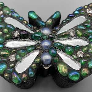 butterfly magnet-green by Helen Marie, Image 1.