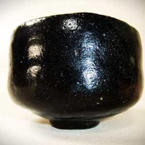 Raku Kichizaemon IX  Ryōnyū了入 楽吉左衛門 九代   1756–1834 by Raku Kichizaemon IX 九代楽吉左衛門 Ryōnyū了入 