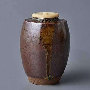 Sasada Yusho (Hitoshi) 笹田有祥 b.1952 Kyo-yaki Chaire by Sasada Yusho (Hitoshi) 笹田有祥 