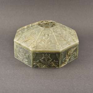 Octagonal box