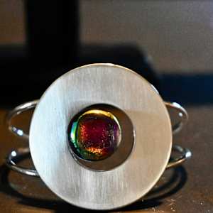 Dichroic circle cuff 1 by Susan Mason, Image 3.
