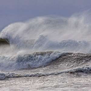 Waves #5 by Daniel Butler