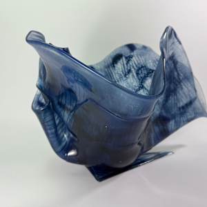 Held in Motion by Silvana Ferrario 