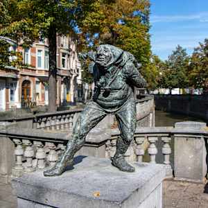 Paep Thoon Statue. Leuven, Belgium by David Whited