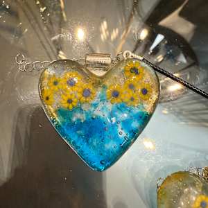 2" Ukraine Sunflower Pocket Heart #14 by Candice Treat Murphy, Image 7.