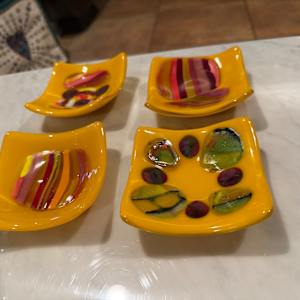 4” Marigold Sushi Dish with 8 Stones by Candice Treat Murphy, Image 2.