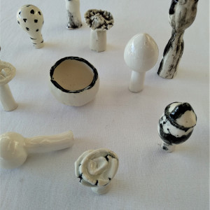Ceramic Seeds & Pods - Lucky Dip .. (13028) by Liz McAuliffe 