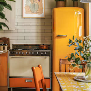 Spicy Bouquet in Rust and Yellow Ochre by Debbie Warnock 