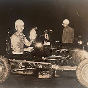 Midget Racer No. 8, Image 1.