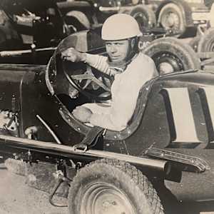 Midget Racer No. 11, Image 1.