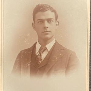 Looking to left by Chas F Schwab, Image 3.