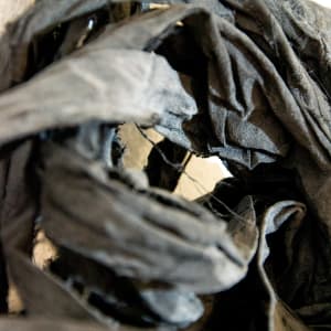 ANHAFTUNG 05 - EMOTIONSLOSE GESTALT 05 by Petronilla Hohenwarter 