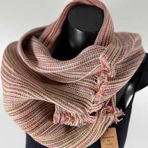 Cowl by Kjerstin Bjelland 