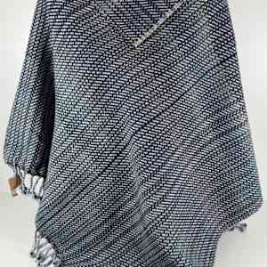 Poncho by Kjerstin Bjelland 