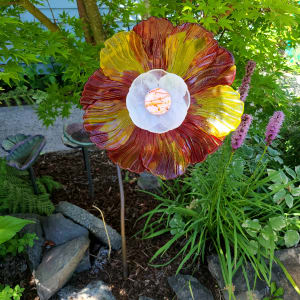 Garden Flower-Red/Orange Streaky with White Streaky Bowl and Dichroic Center by Kathy Kollenburn 
