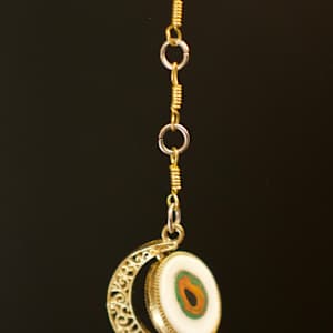 Avocado (set in gold) by creature kpw, Image 2.