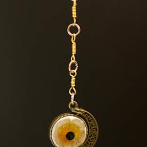Marmalade (set in bronze) by creature kpw, Image 3.