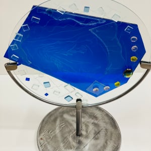 5084 - Stain Glass Sculpture 
