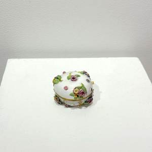 4321- Flowered Porcelain Box by Unknown 